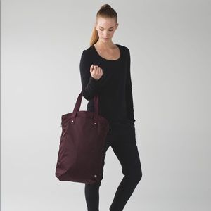Lululemon Bring it Om Tote Bag